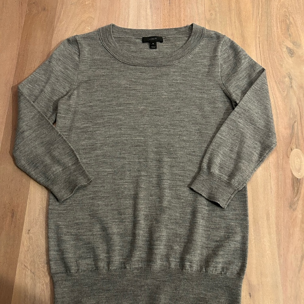 Womans J CREW grey sweater merino wool size XS